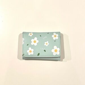 Minimalistic Flower Wallet
